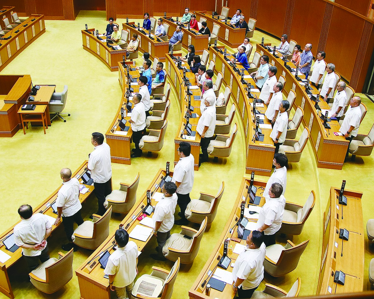 知事「重く受け止める　 問責決議可決の影響