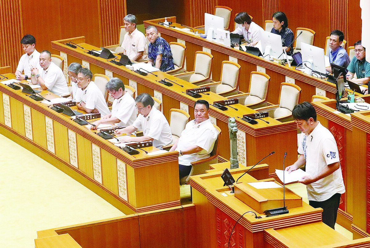 全会一致の報告書　それでも割れた責任論