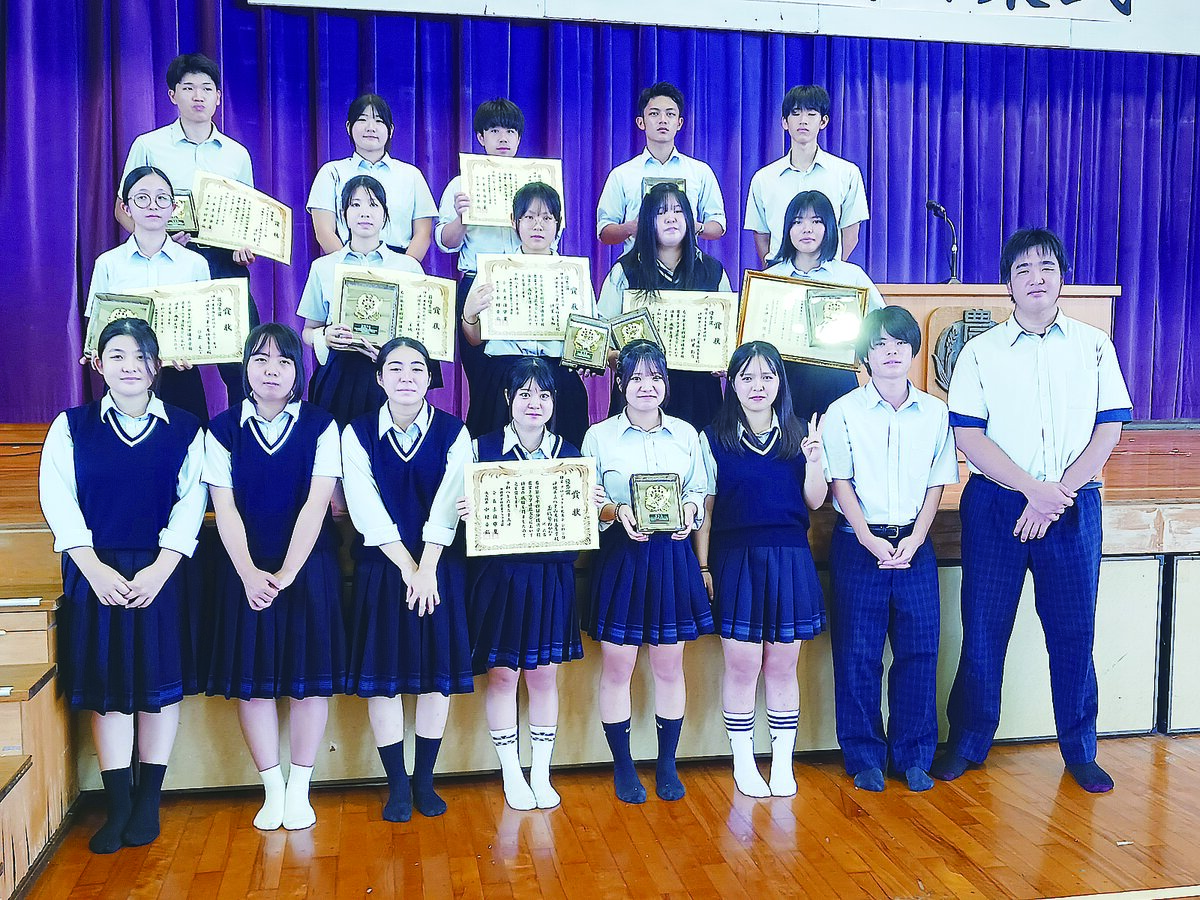 八重農が最優秀賞　ランの再生テーマに発表　県農ク大会で最優秀賞 八重農