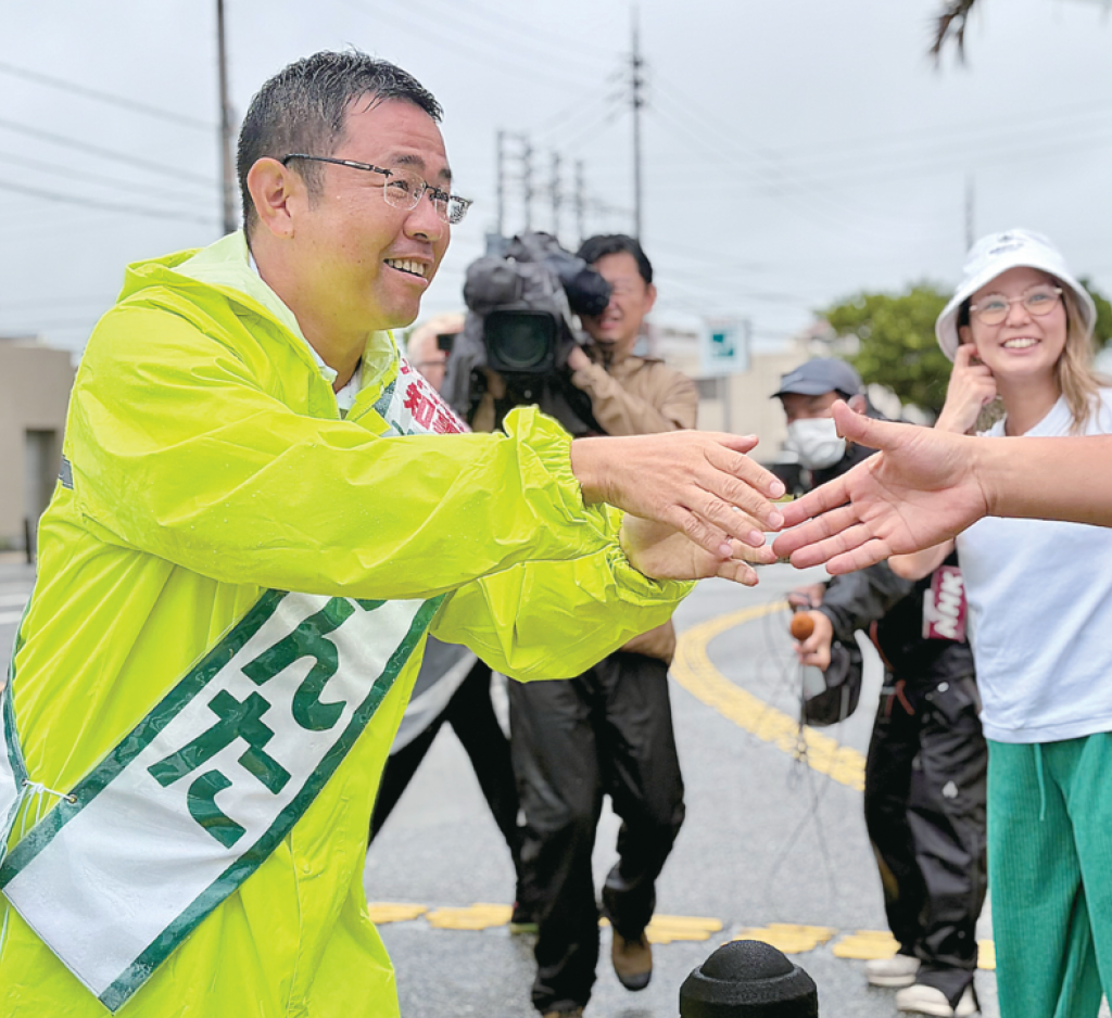 知事選「ラストサンデー」 各陣営、支持拡大に奔走