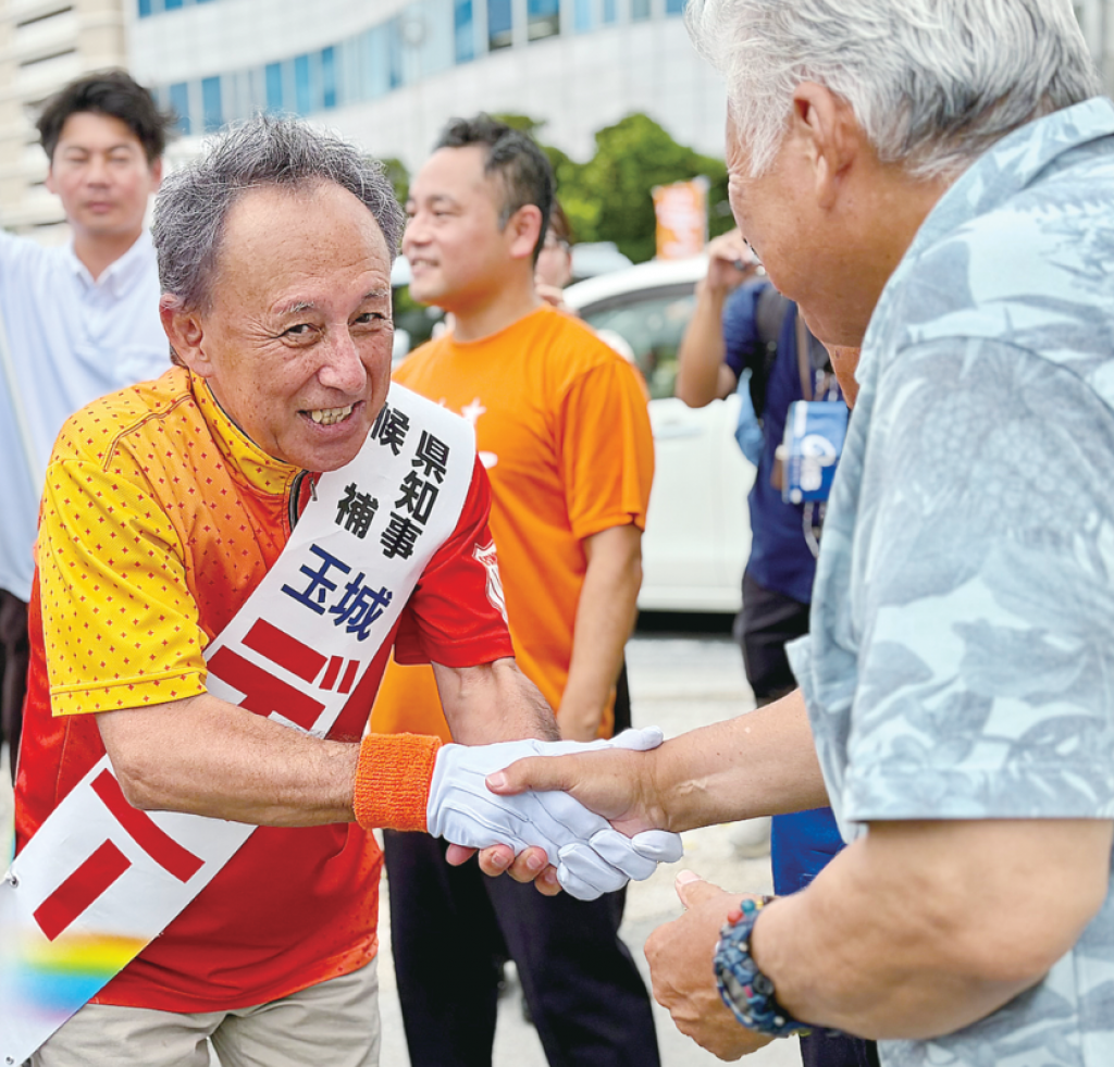 知事選「ラストサンデー」 各陣営、支持拡大に奔走