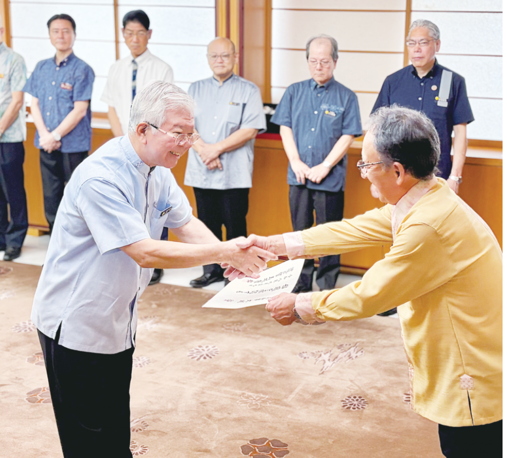 大城副知事が退任　１年半、県政支える