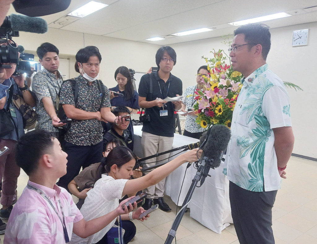 「特定利用」同意の方針　古謝氏「進めたい」