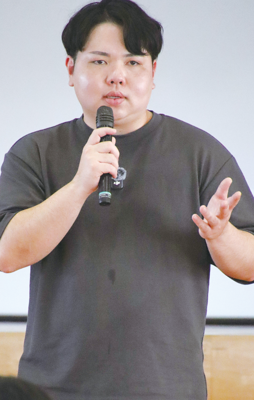 後輩に講話「目標設定を」　平良投手マネ・大濵氏　八商工
