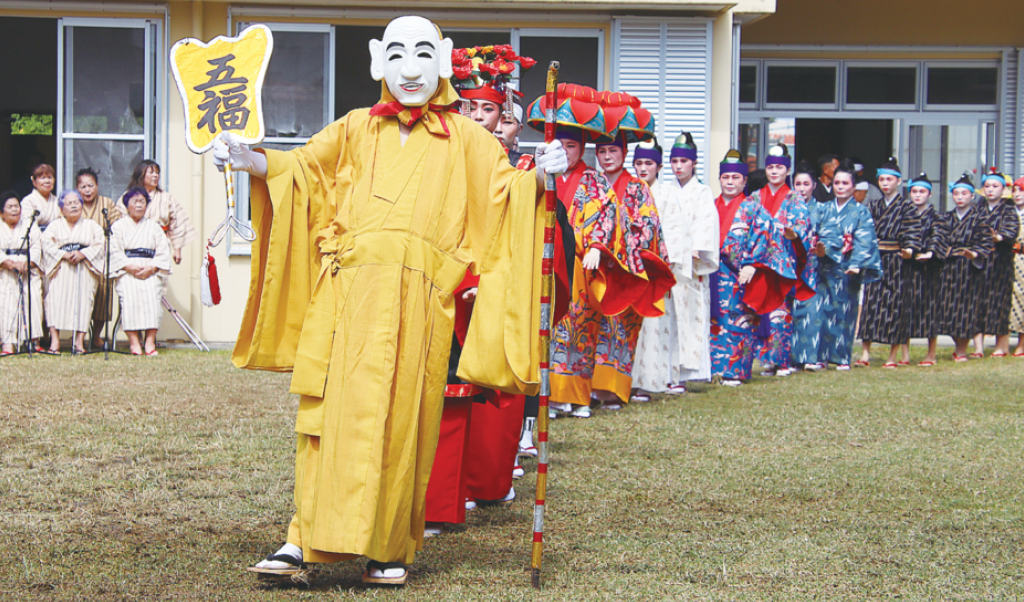 農作物の豊作に感謝　川平村の結願祭